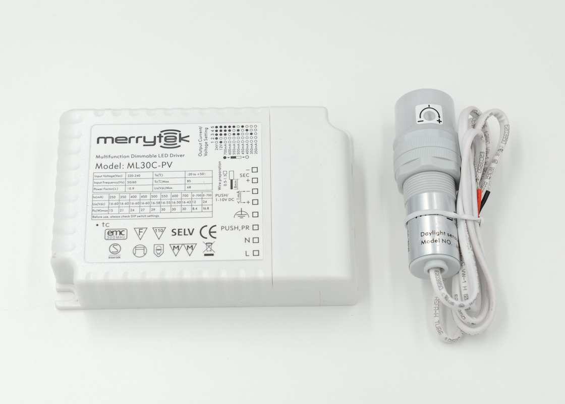 250mA - 700mA Daylight Harvesting Sensor LED Dimming Driver For Lighting Control